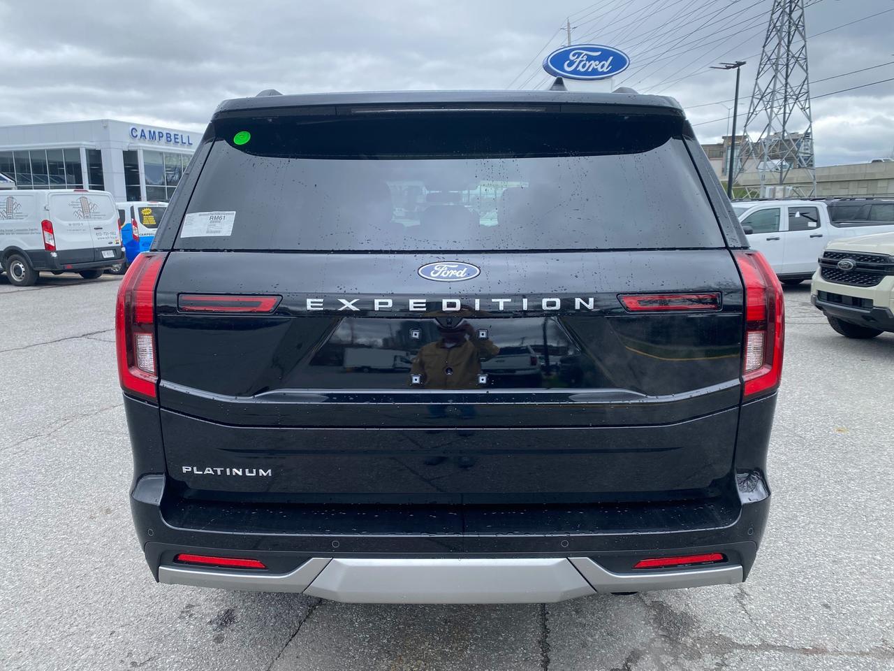 2026 Ford Expedition Platinum 4dr 4x4 Photo4