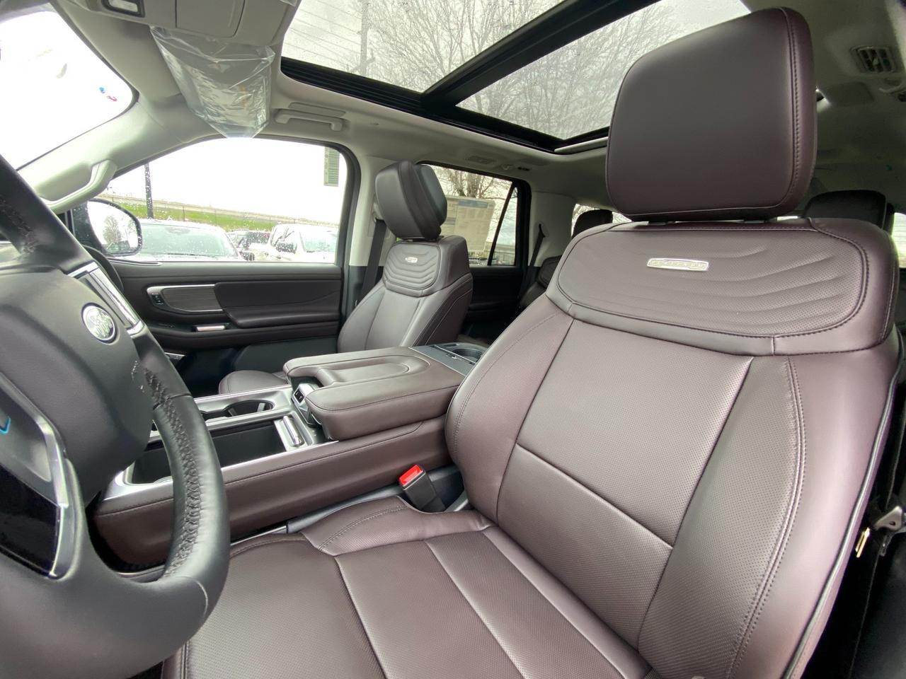 2026 Ford Expedition Platinum 4dr 4x4 Photo
