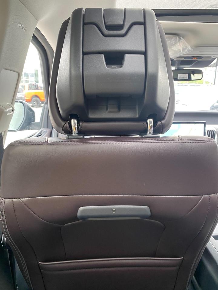 2026 Ford Expedition Platinum 4dr 4x4 Photo