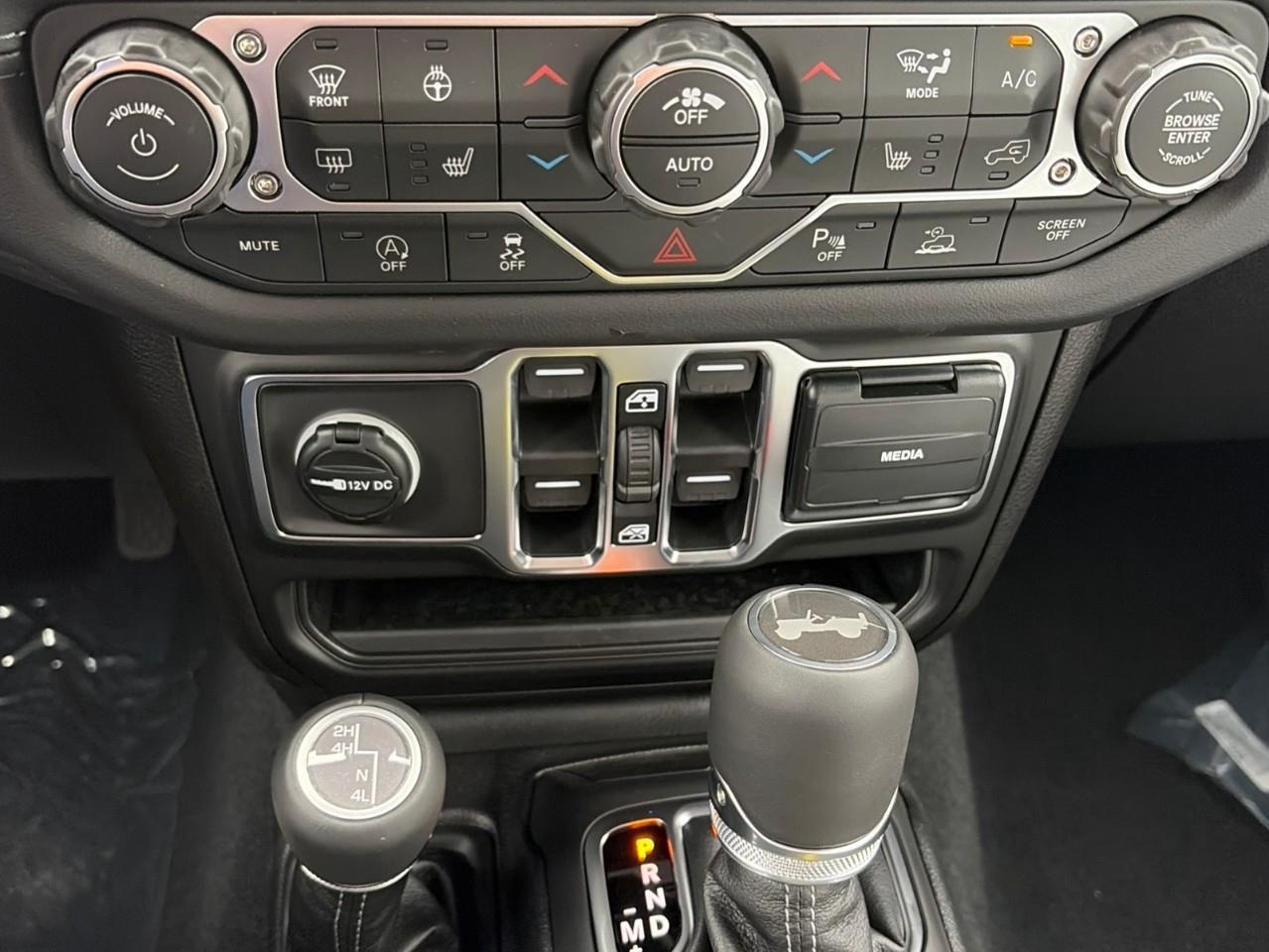 2026 Jeep Wrangler SAHARA 4DR 4X4 Photo
