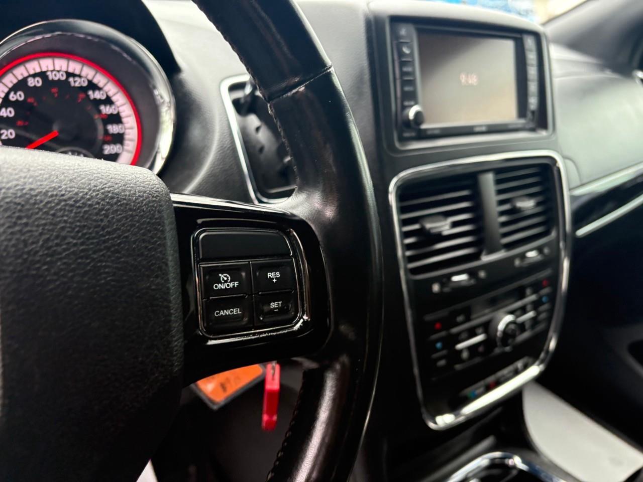 2020 Dodge Grand Caravan Premium Plus Passenger Van Photo