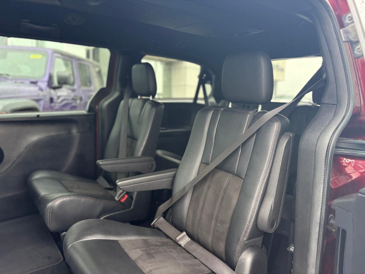 2020 Dodge Grand Caravan Premium Plus Passenger Van Photo