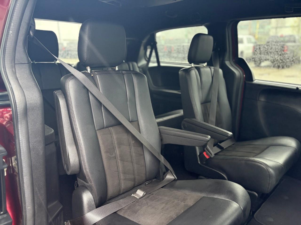2020 Dodge Grand Caravan Premium Plus Passenger Van Photo