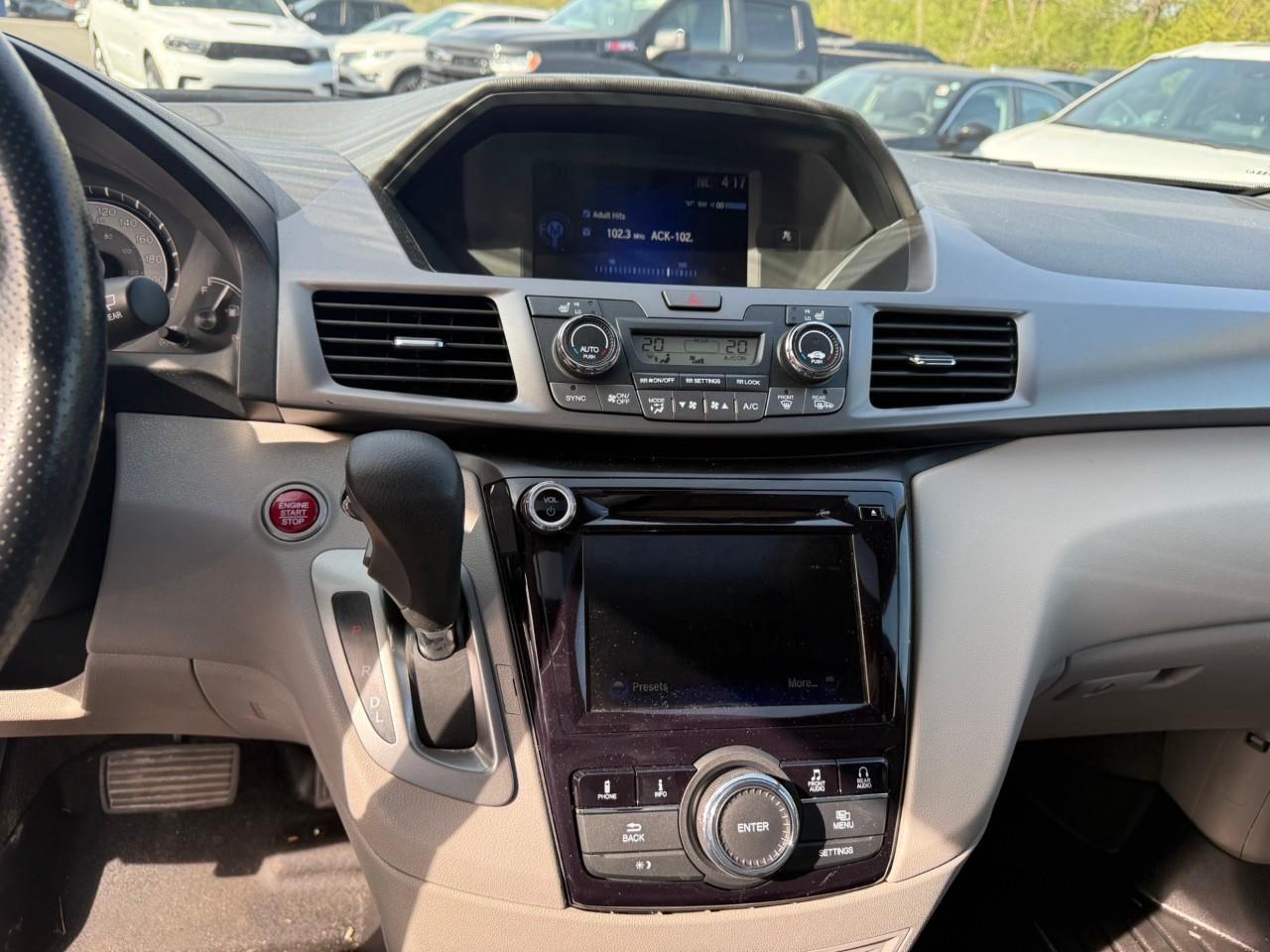 2015 Honda Odyssey  Photo