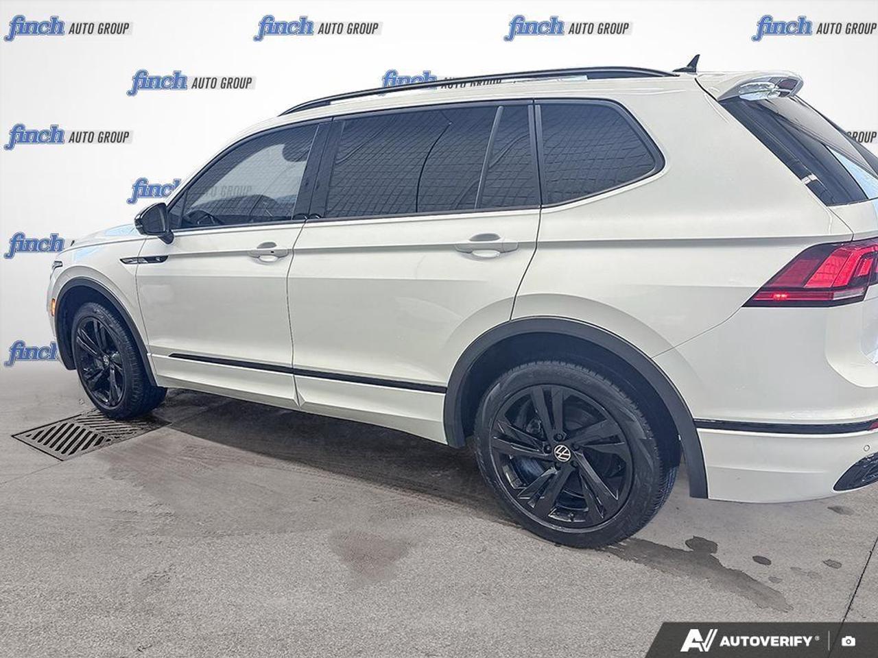 2023 Volkswagen Tiguan Comfortline R-Line Black 4dr All-Wheel Drive 4MOTION Photo
