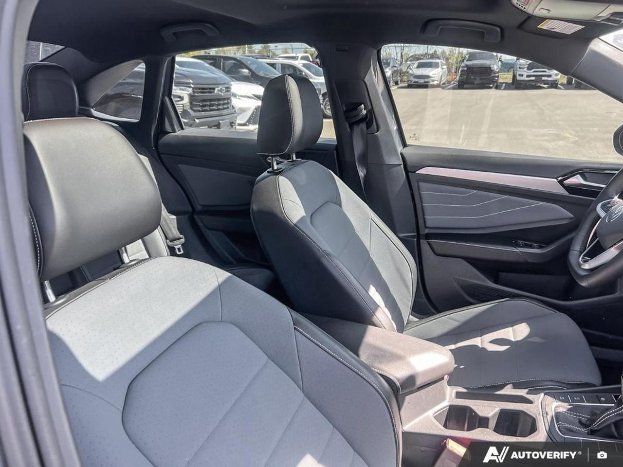 2025 Volkswagen Jetta Comfortline 4dr Sedan Photo