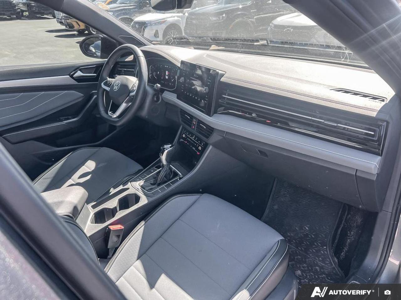 2025 Volkswagen Jetta Comfortline 4dr Sedan Photo