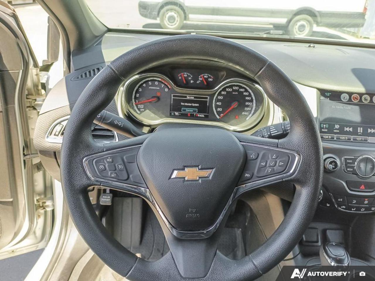 2018 Chevrolet Cruze LT Auto 4dr Hatchback Photo