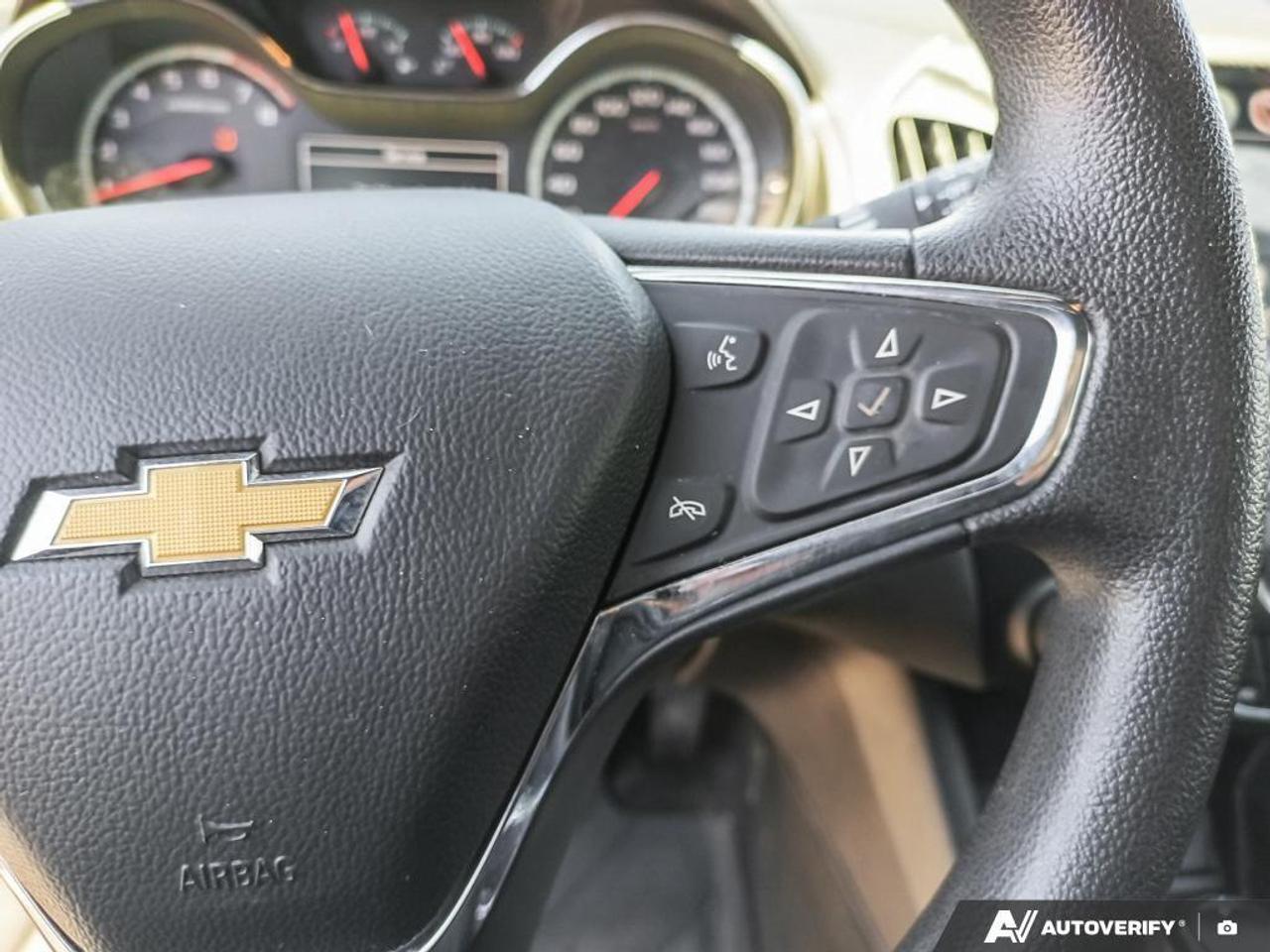2018 Chevrolet Cruze LT Auto 4dr Hatchback Photo