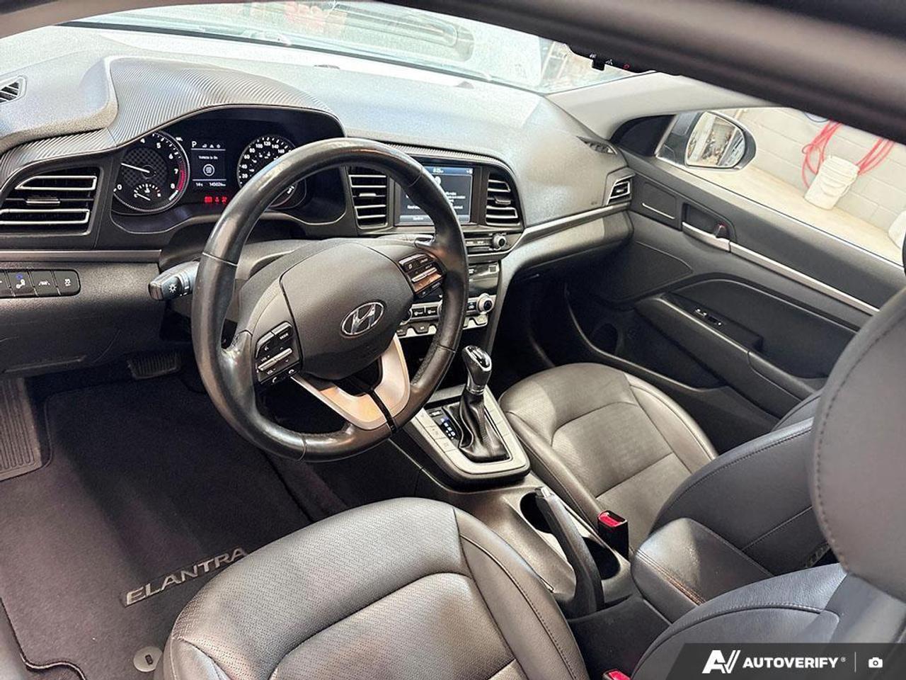 2019 Hyundai Elantra Luxury (A6) 4dr Sedan Photo