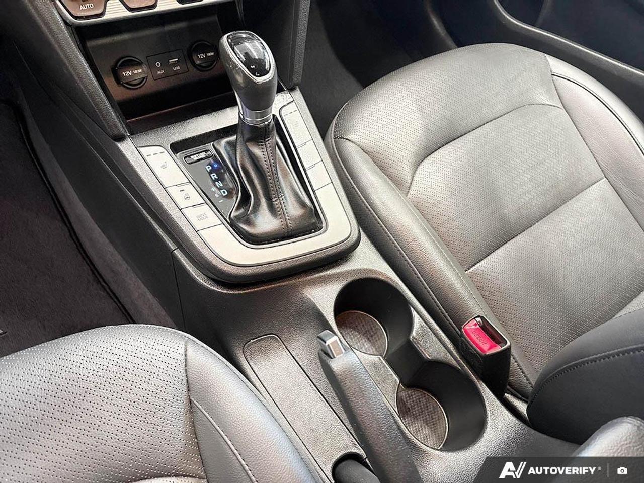2019 Hyundai Elantra Luxury (A6) 4dr Sedan Photo