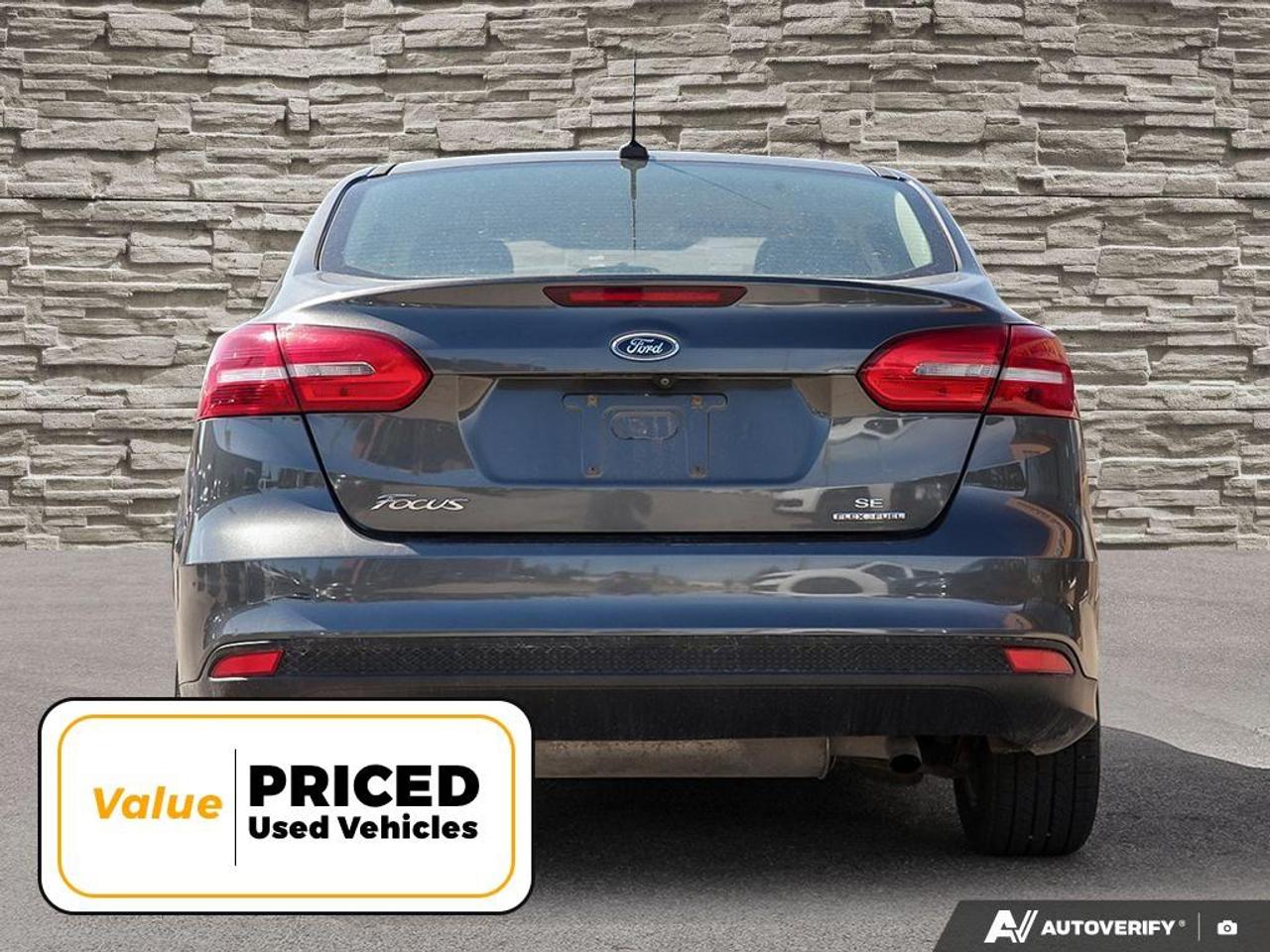 2016 Ford Focus SE 4DR SEDAN Photo4