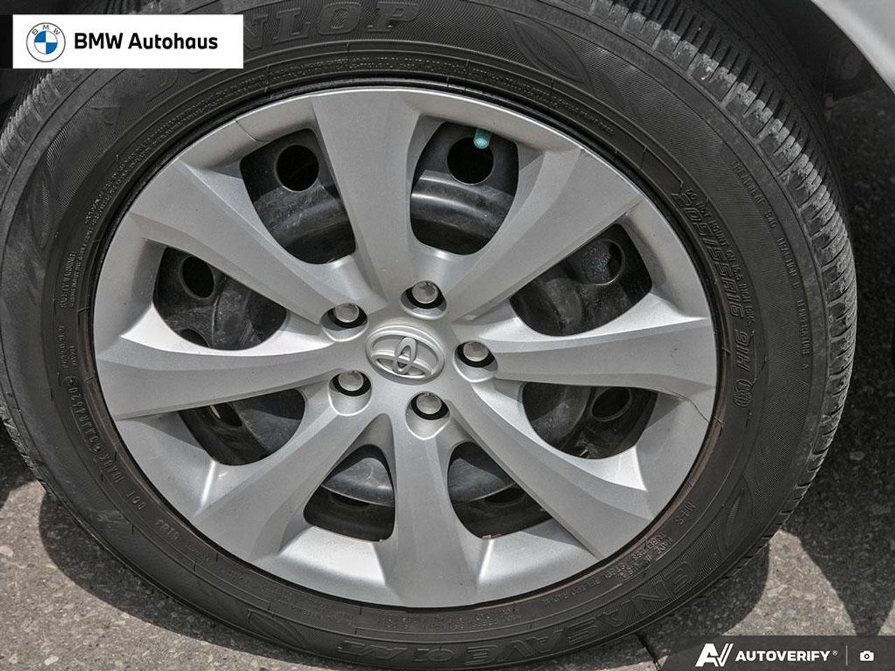 2021 Toyota Corolla LE CVT Photo
