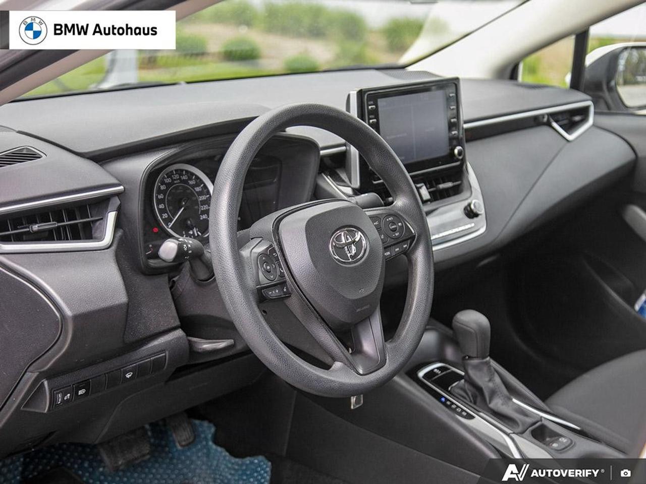 2021 Toyota Corolla LE CVT Photo