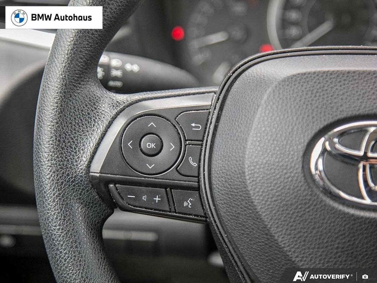 2021 Toyota Corolla LE CVT Photo