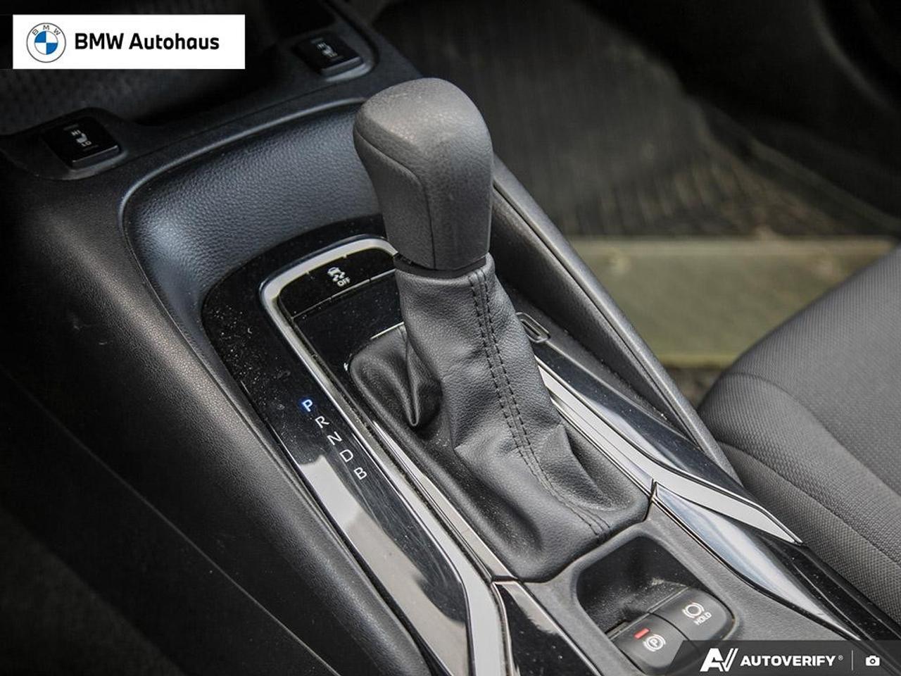 2021 Toyota Corolla LE CVT Photo