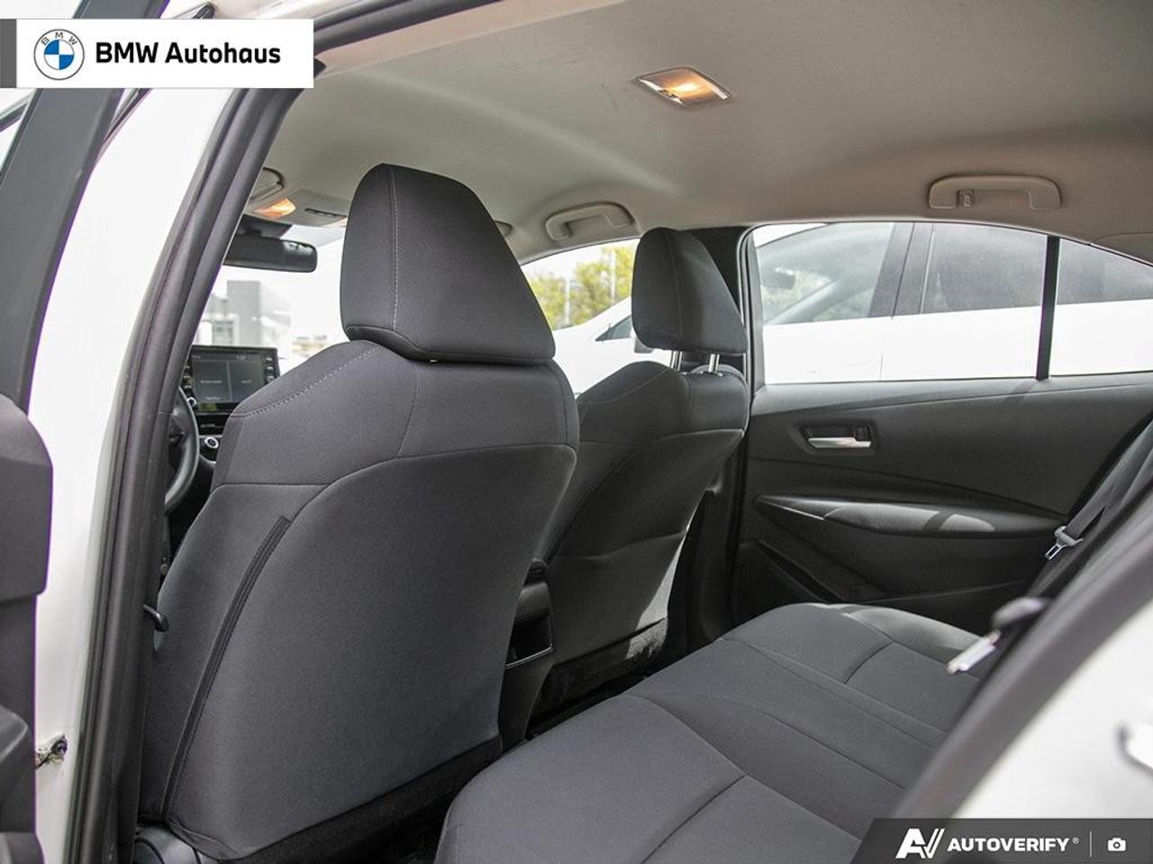2021 Toyota Corolla LE CVT Photo
