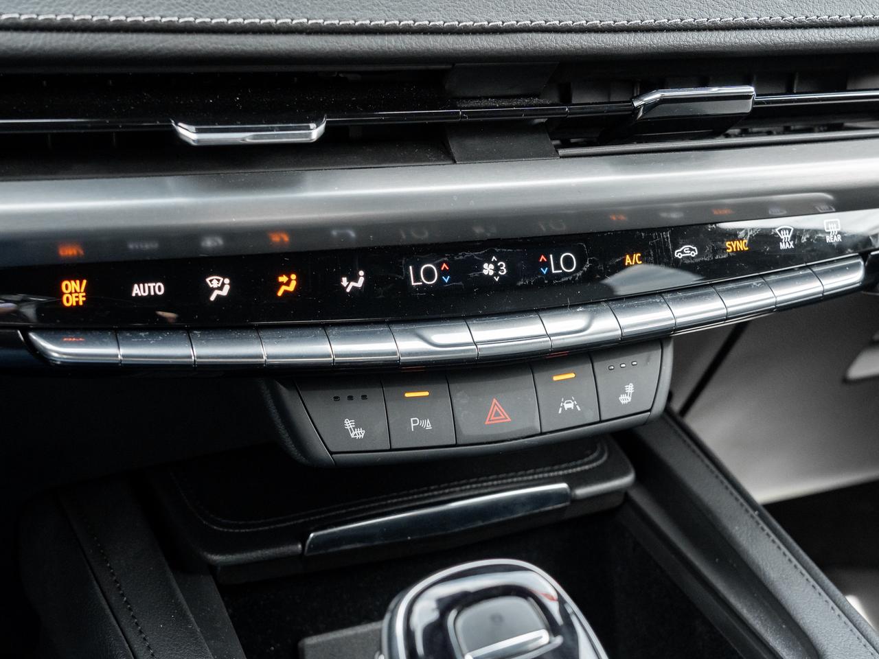2024 Cadillac XT4 Premium Luxury 4dr All-Wheel Drive Photo