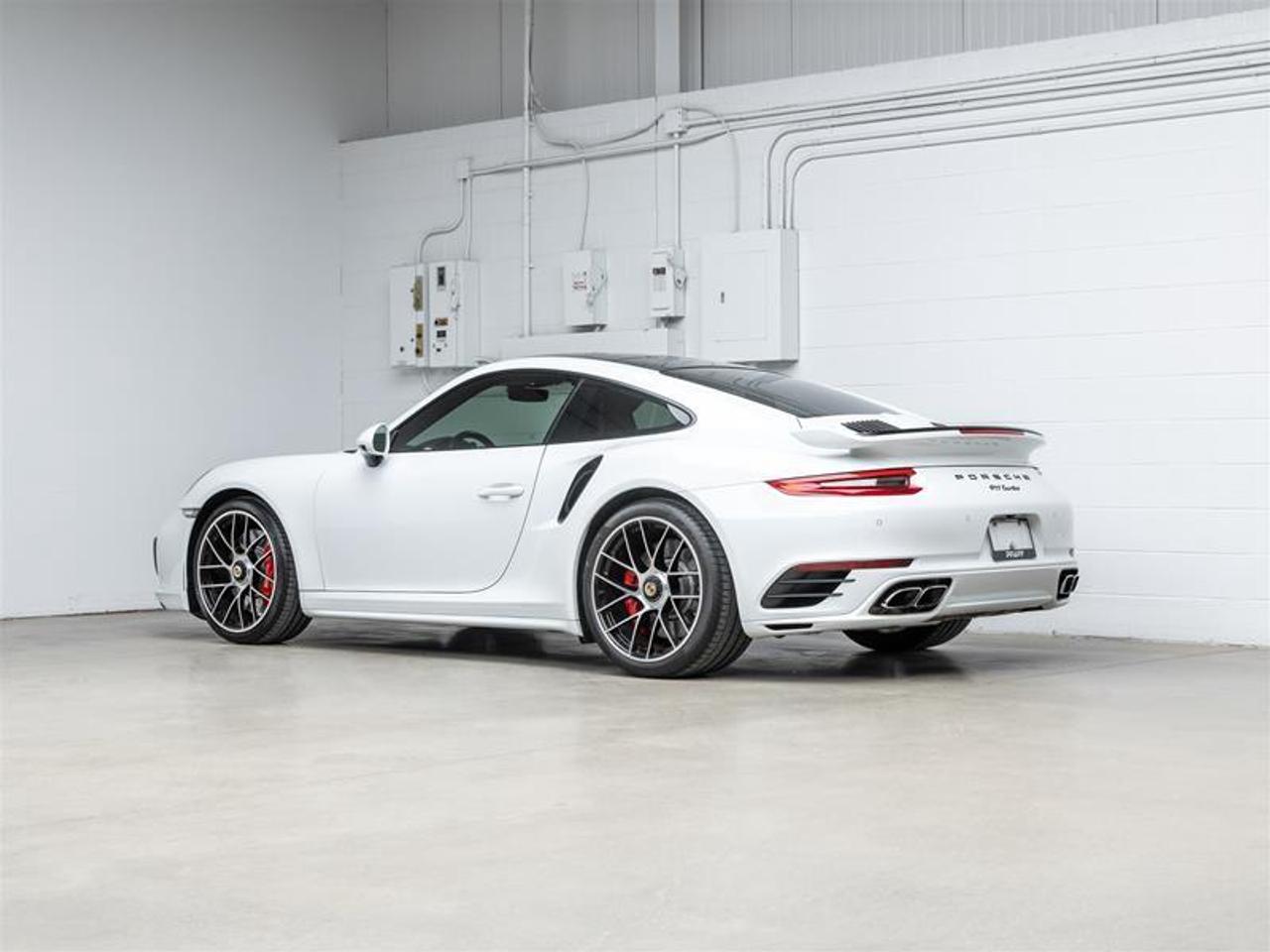 2017 Porsche 911  Photo