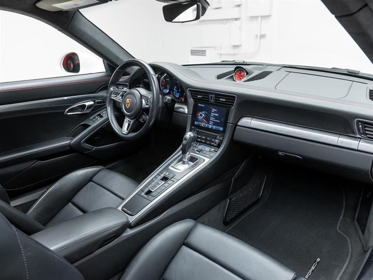 2017 Porsche 911  Photo