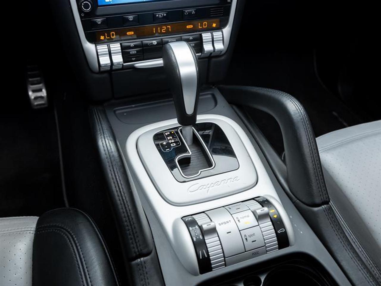 2009 Porsche Cayenne  Photo