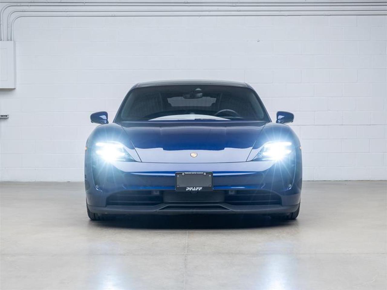 2020 Porsche Taycan  Photo