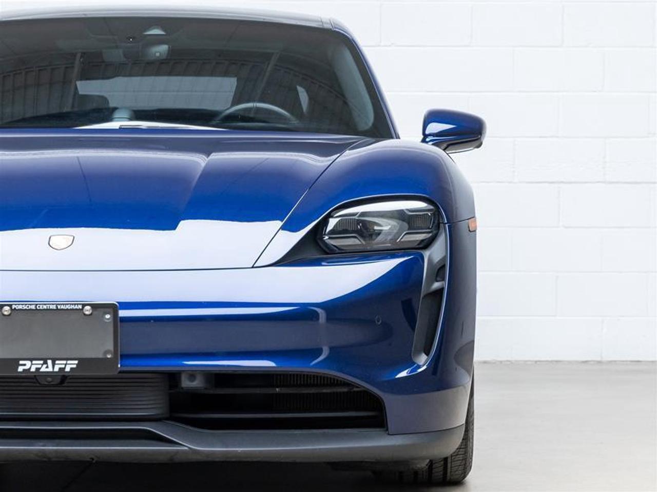 2020 Porsche Taycan  Photo3