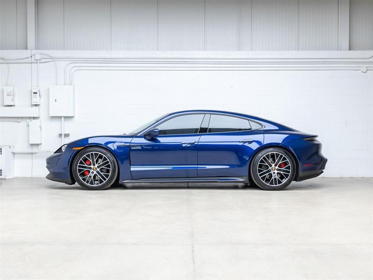 2020 Porsche Taycan  Photo