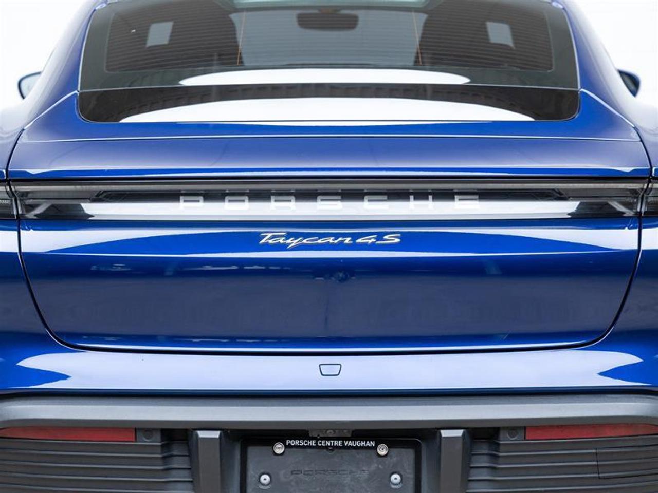 2020 Porsche Taycan  Photo