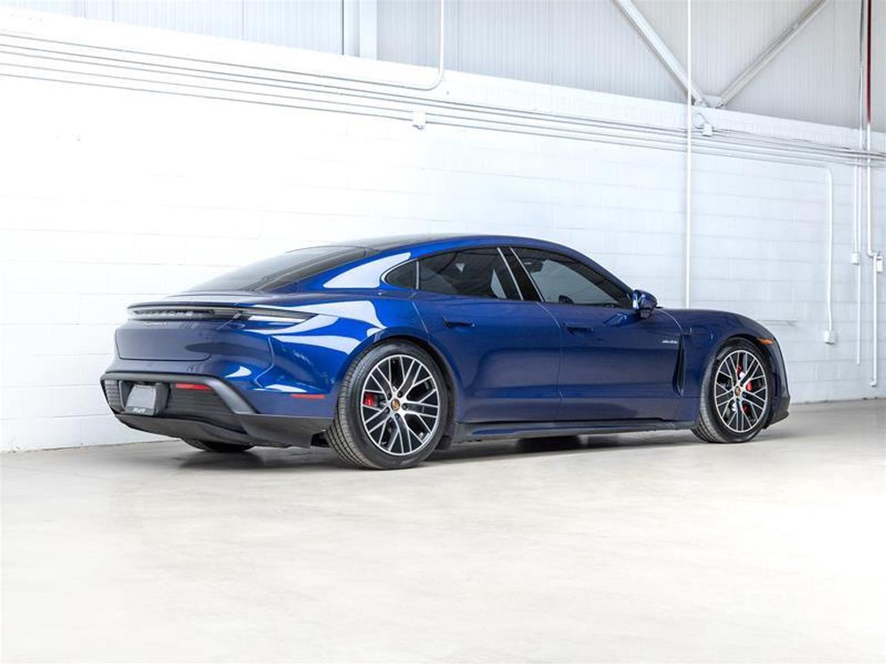 2020 Porsche Taycan  Photo