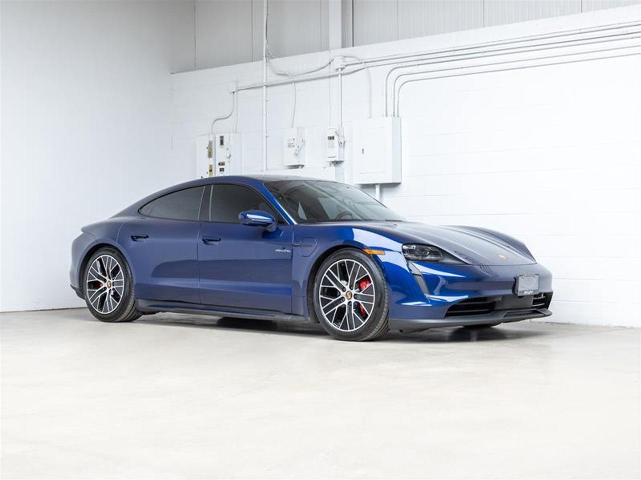 2020 Porsche Taycan  Photo