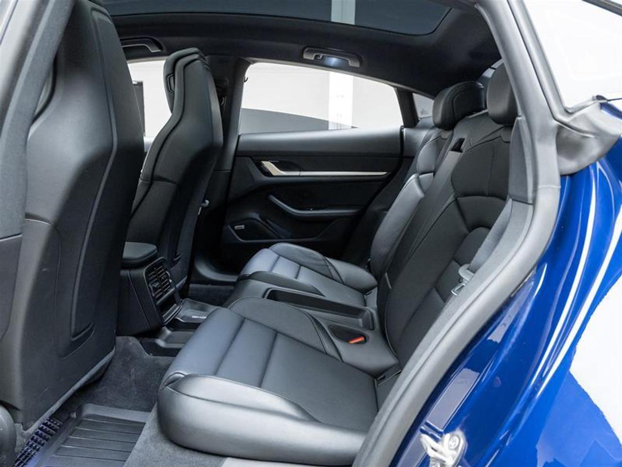 2020 Porsche Taycan  Photo