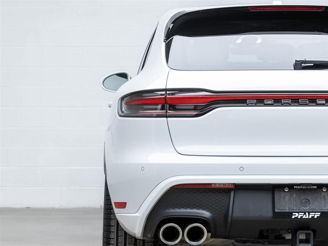 2023 Porsche Macan  Photo
