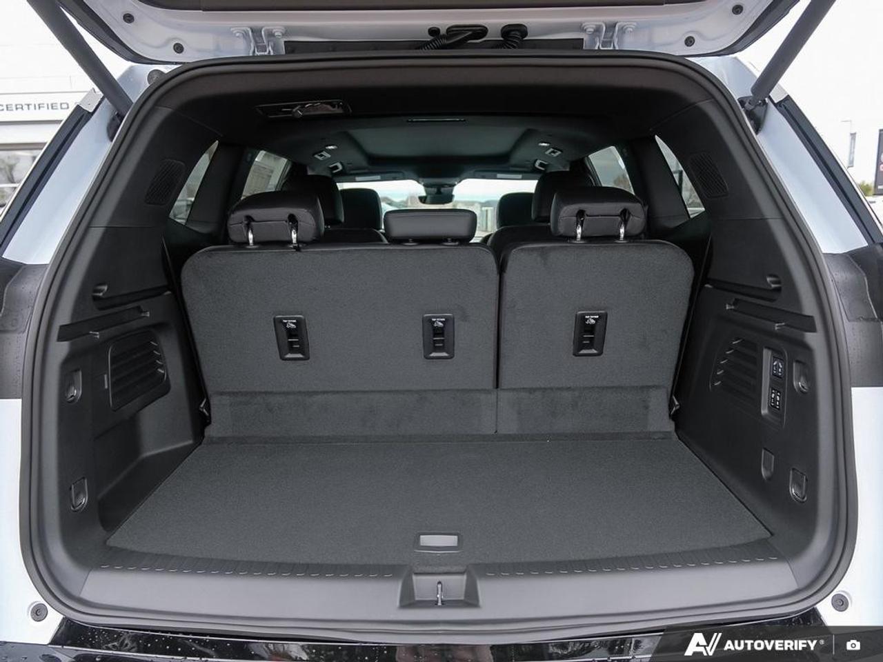 2026 GMC Acadia AWD DENALI Photo
