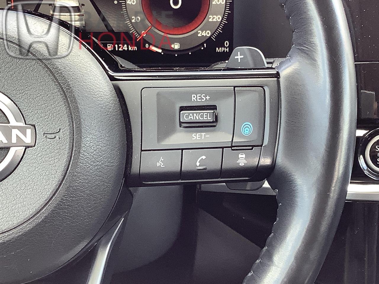 2022 Nissan Pathfinder Platinum 4dr 4x4 Photo
