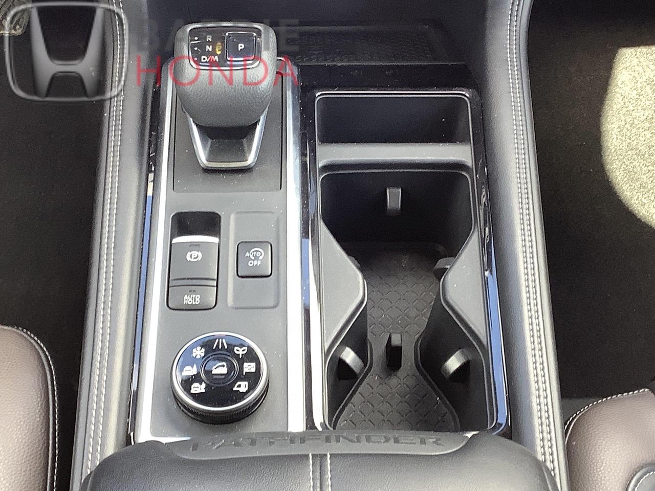 2022 Nissan Pathfinder Platinum 4dr 4x4 Photo