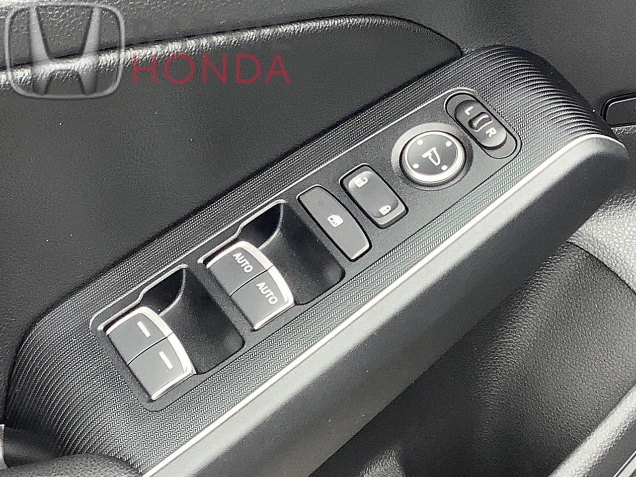2024 Honda Civic Touring 4dr Sedan Photo
