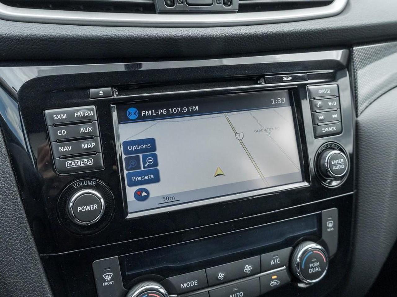 2015 Nissan Rogue  Photo