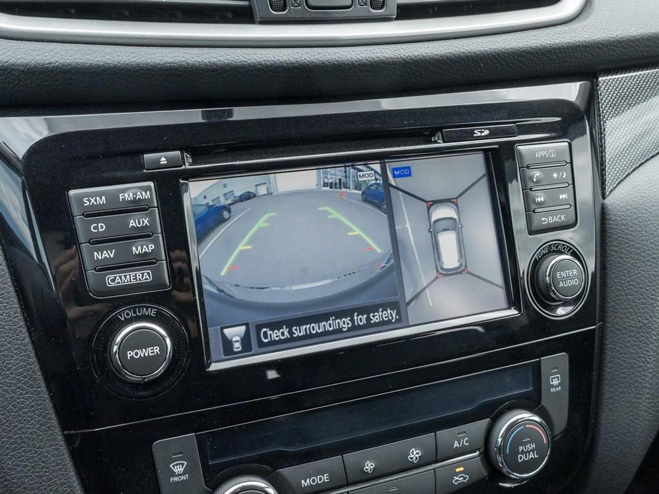 2015 Nissan Rogue  Photo