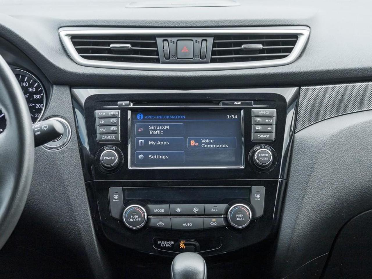 2015 Nissan Rogue  Photo