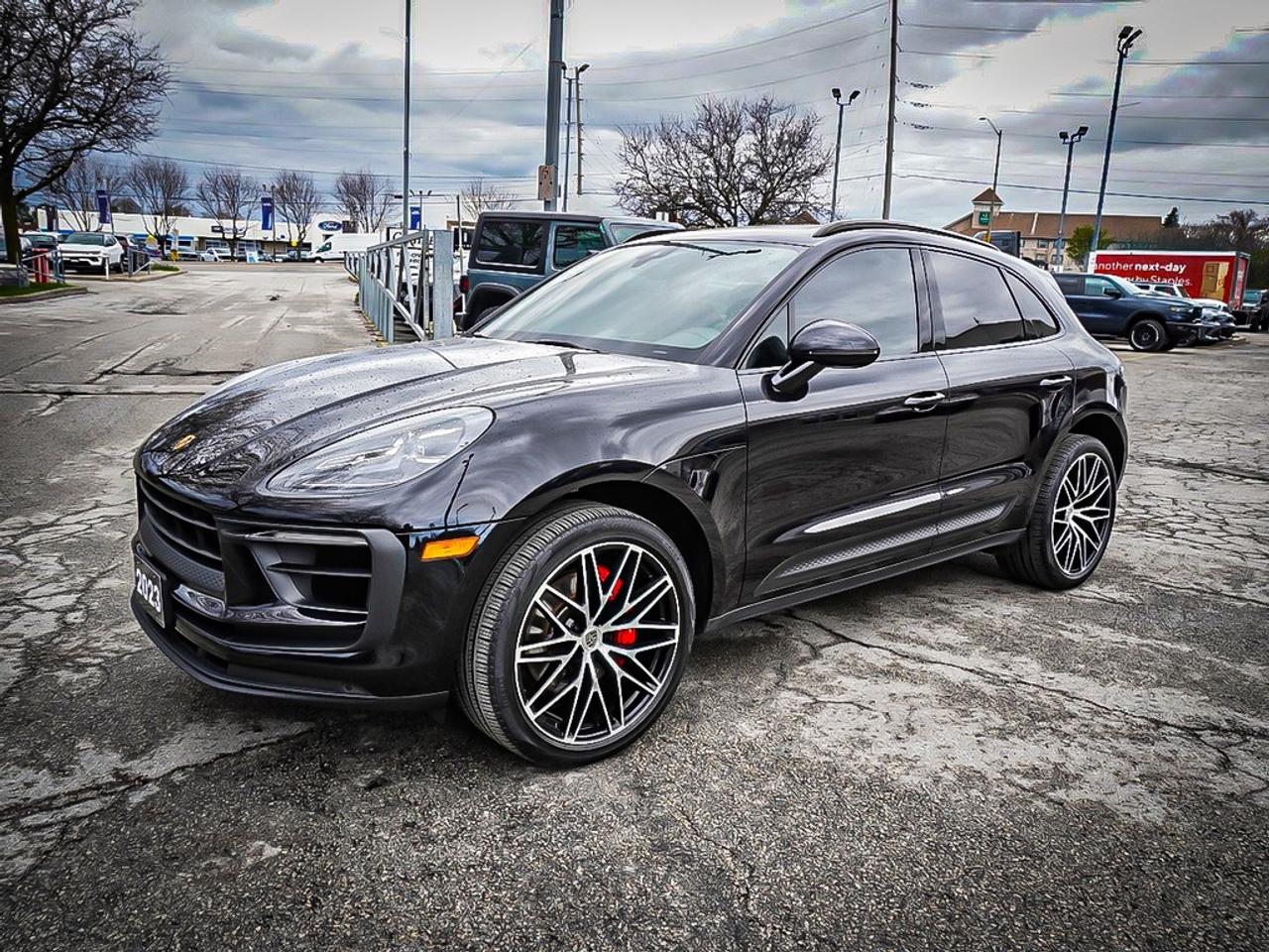 2023 Porsche Macan  Photo