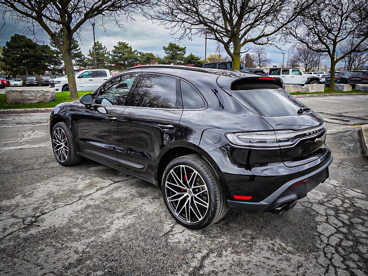 2023 Porsche Macan  Photo