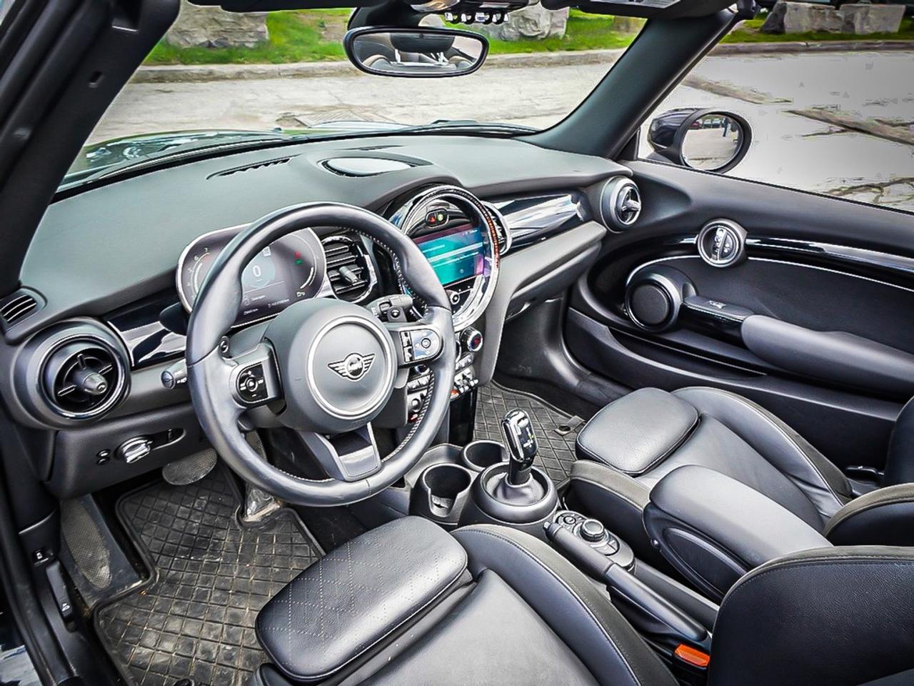 2023 MINI Convertible  Photo