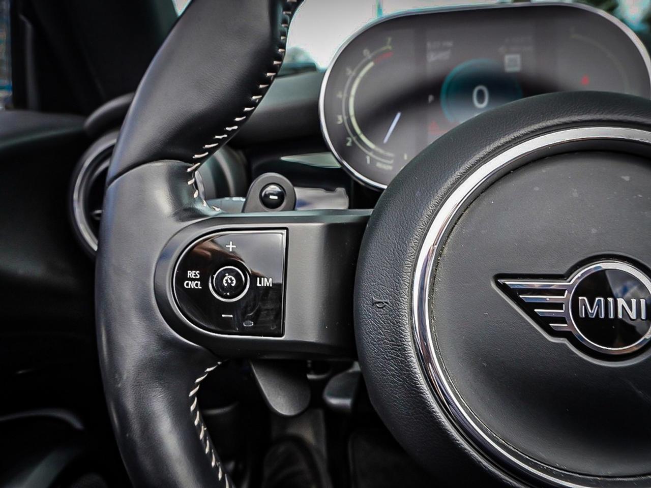 2023 MINI Convertible  Photo