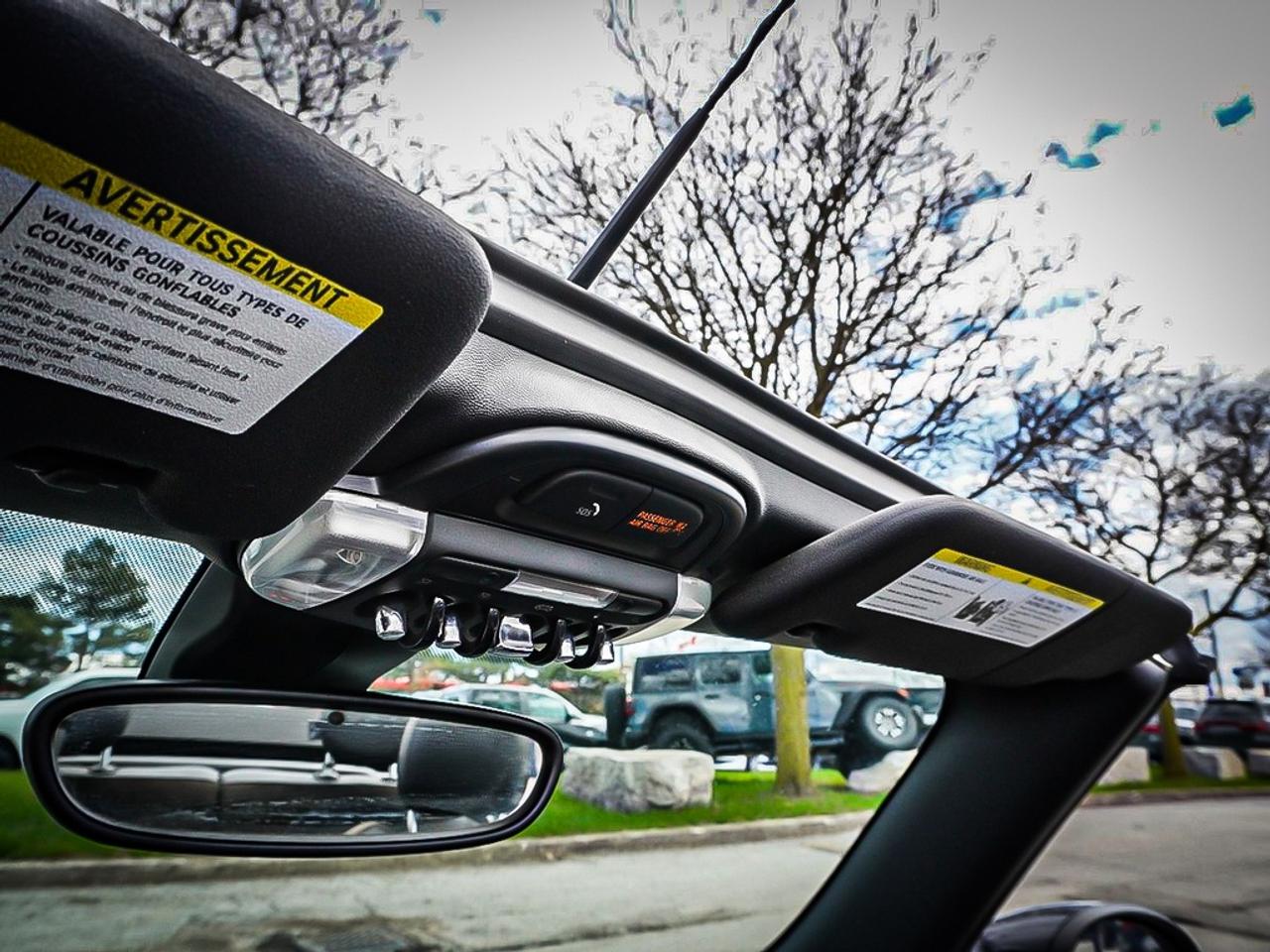 2023 MINI Convertible  Photo