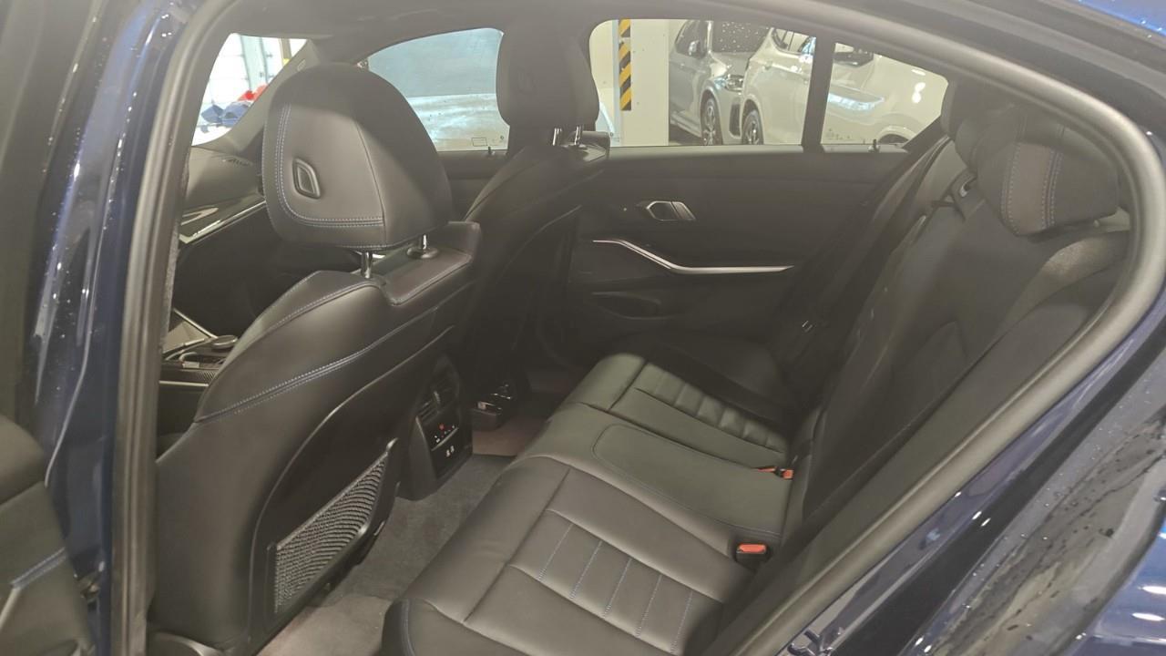 2023 BMW 330 i xDrive 4dr All-Wheel Drive Sedan Photo