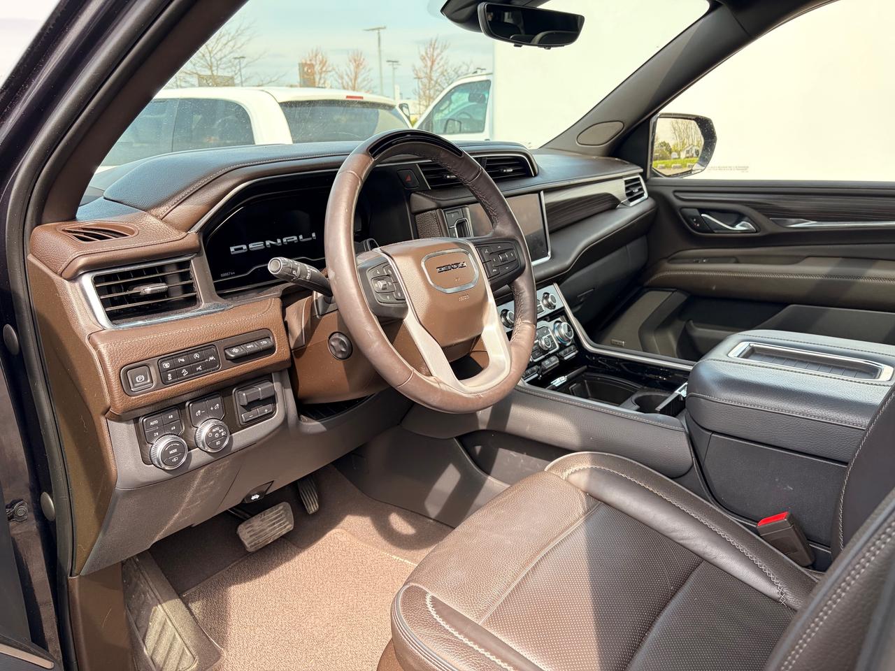 2023 GMC Yukon XL Denali 4x4 Photo