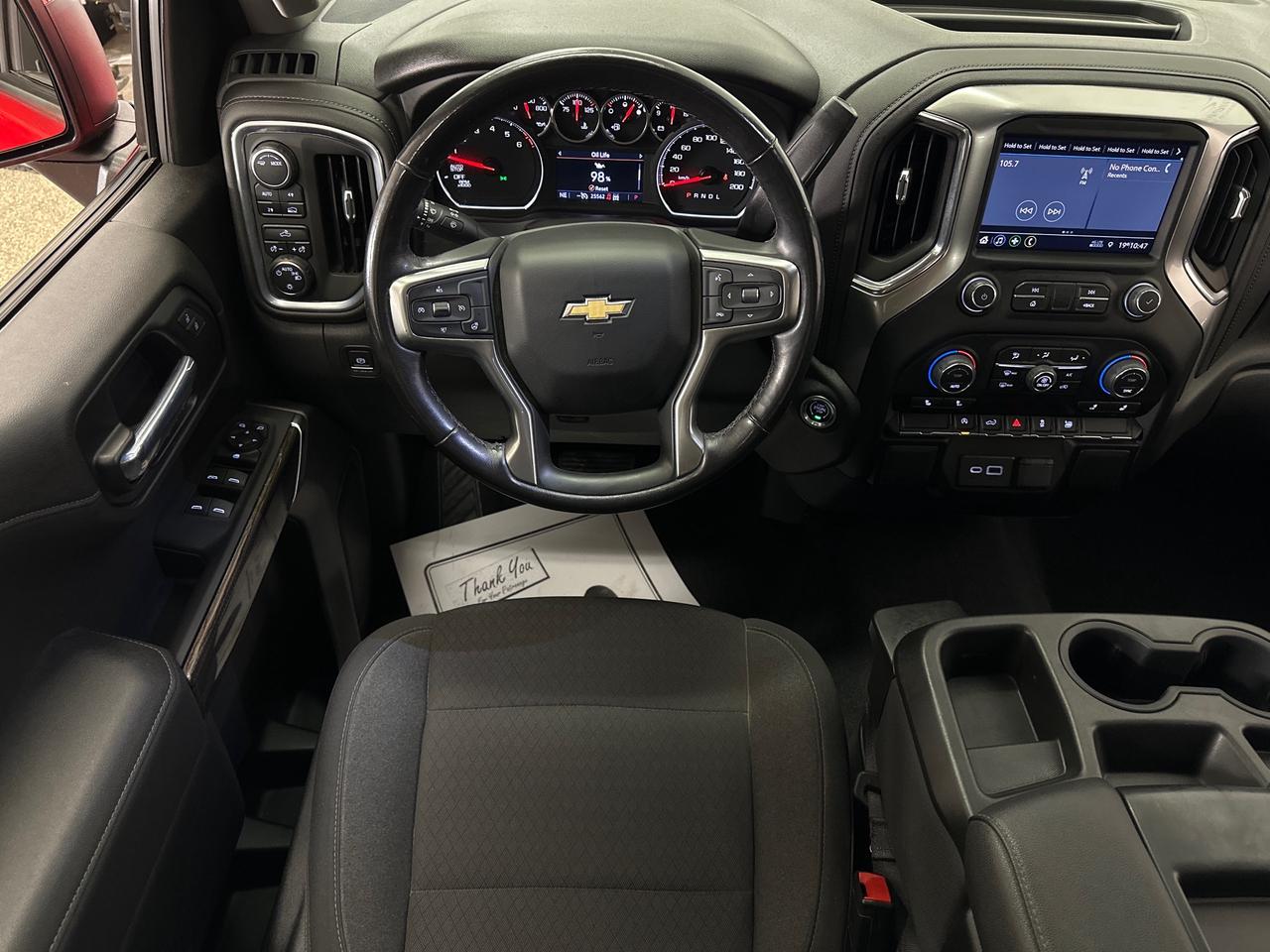 2022 Chevrolet Silverado 1500 LT Photo