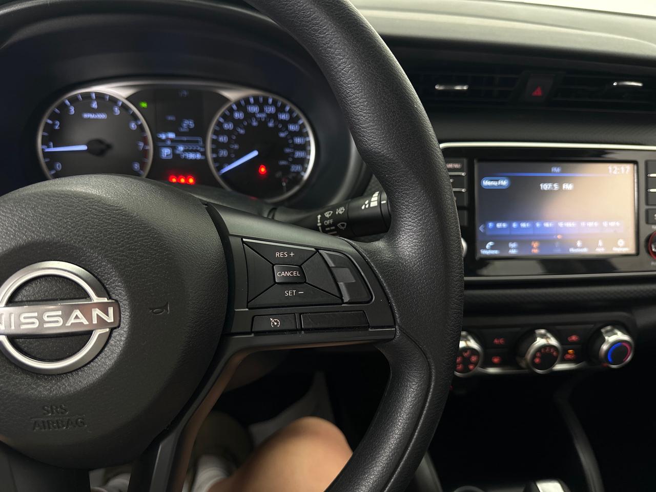2024 Nissan Kicks S Photo