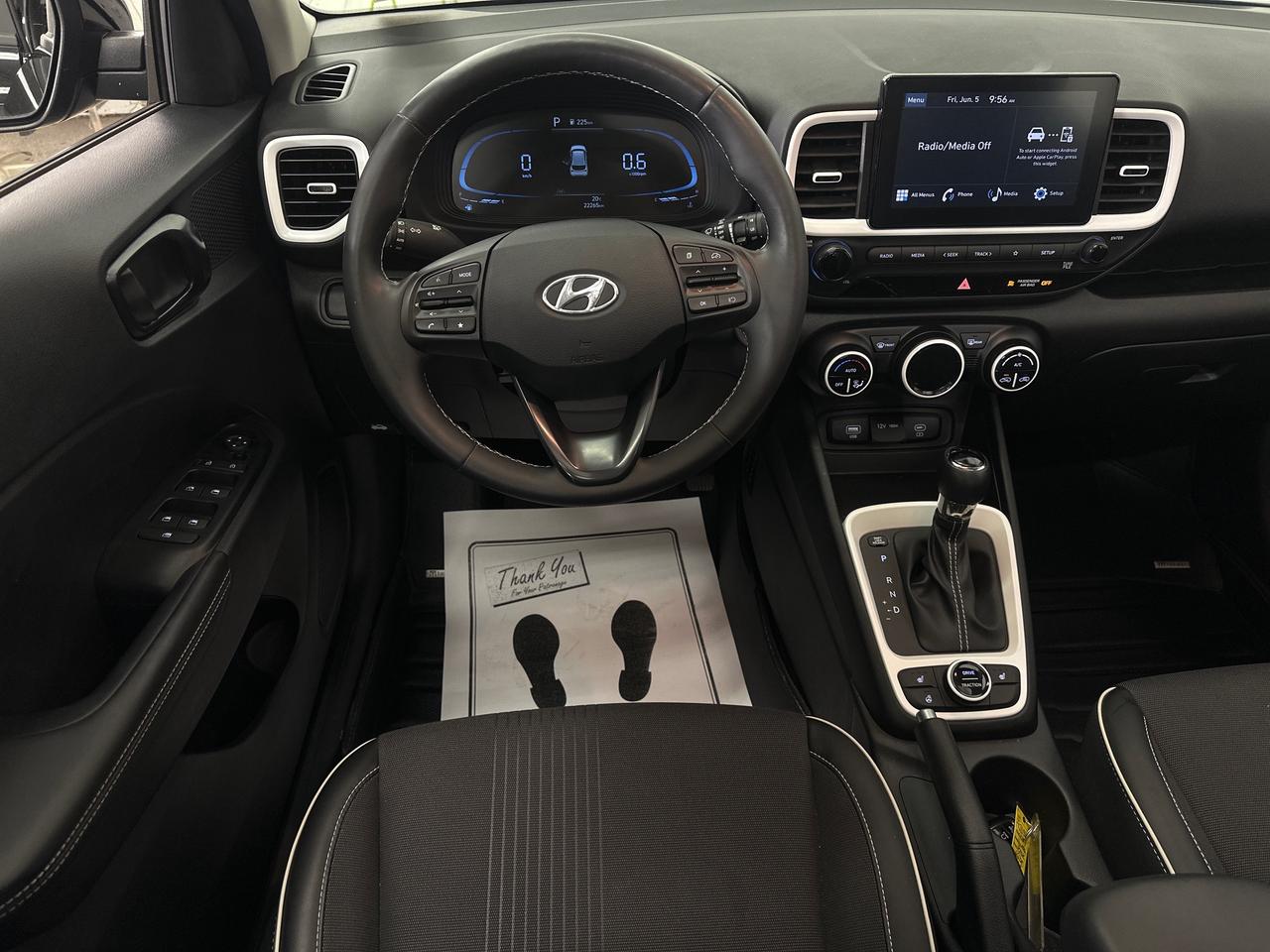 2023 Hyundai Venue Ultimate Black Photo